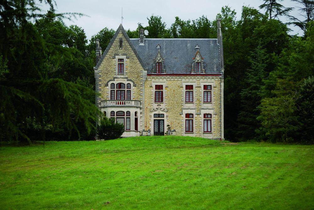 Chateau La Thuiliere Saint-Front-de-Pradoux Exteriér fotografie