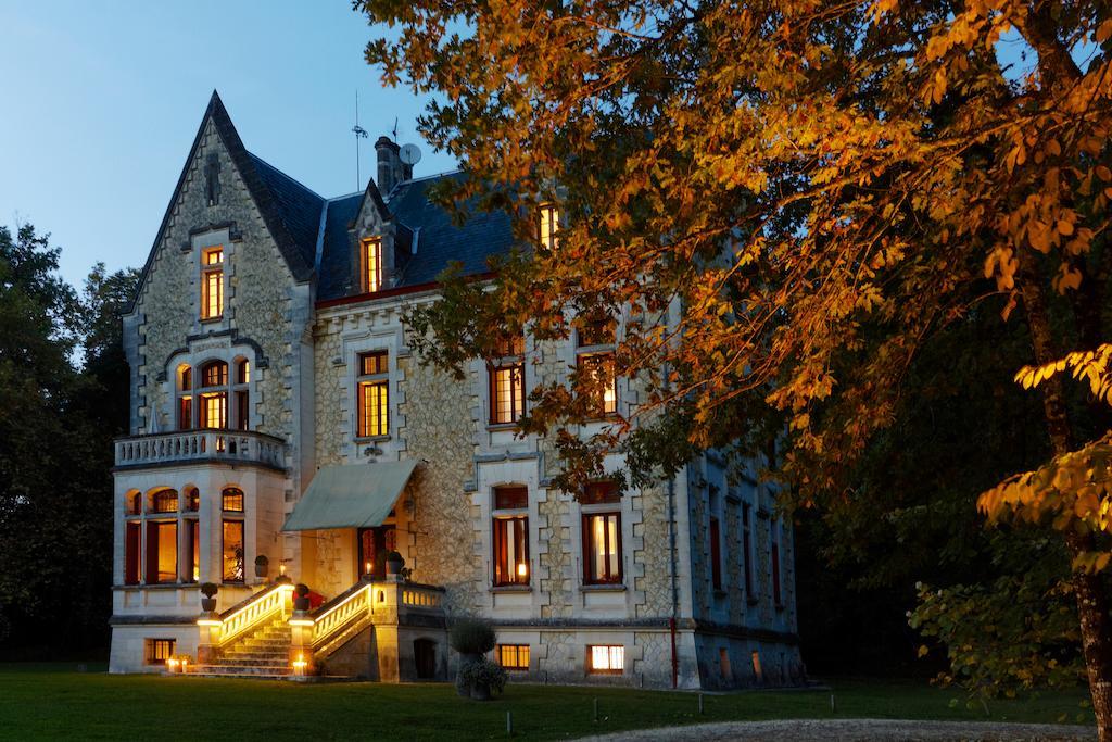 Chateau La Thuiliere Saint-Front-de-Pradoux Exteriér fotografie